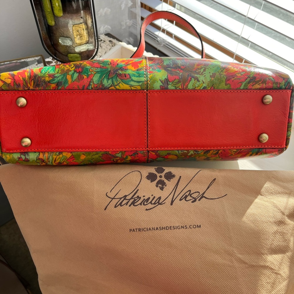 Patricia Nash handbag❗️❗️ - Picture 10 of 16